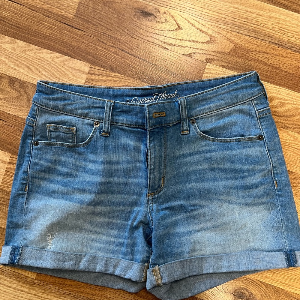 Universal Thread Mid Rise MIDI Blue Jean Shorts with Rolled Hems